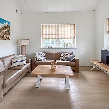 3 Bedroom Awesome In *