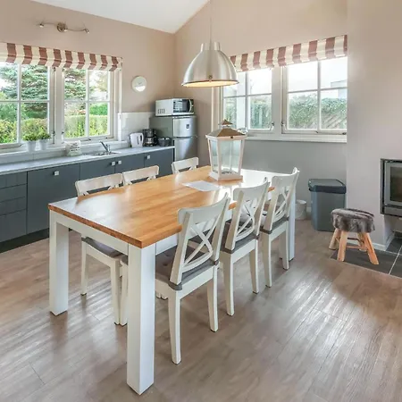 3 Bedroom Awesome In Holiday home Noordwijk